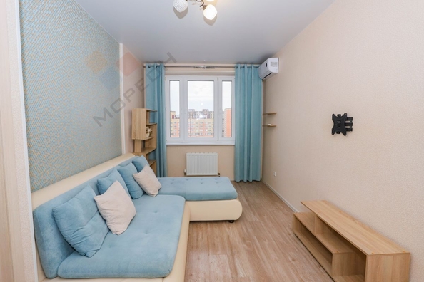 
   Продам 1-комнатную, 32 м², Героя Яцкова И.В. ул, 1/10

. Фото 5.