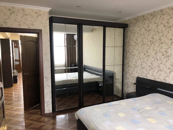 
   Продам 3-комнатную, 90 м², Учительская ул, 18В

. Фото 12.