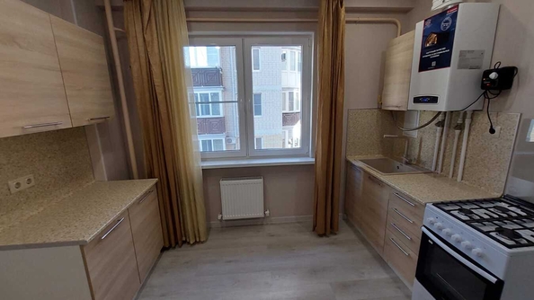 
   Продам 1-комнатную, 38 м², Крылова ул, 113к4

. Фото 1.