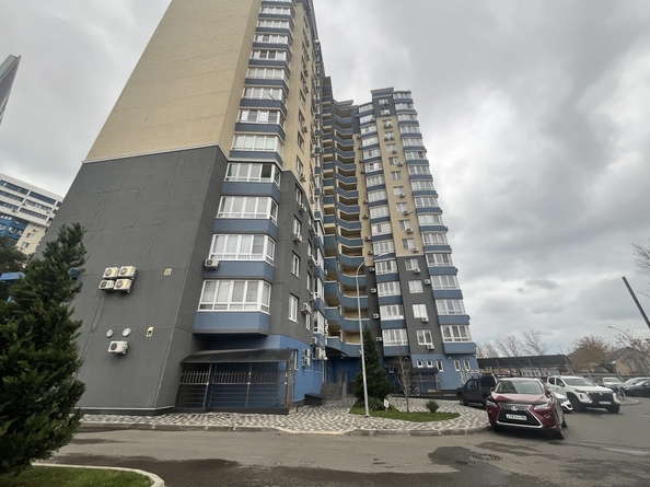 
   Продам 3-комнатную, 81 м², Астраханская ул, 71А

. Фото 43.