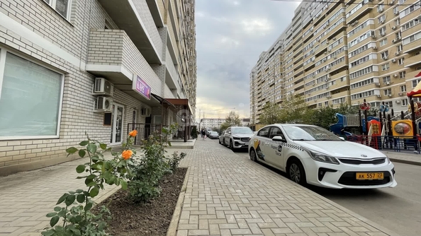 
   Продам торговое помещение, 34 м², Московская ул, 144к.2

. Фото 2.