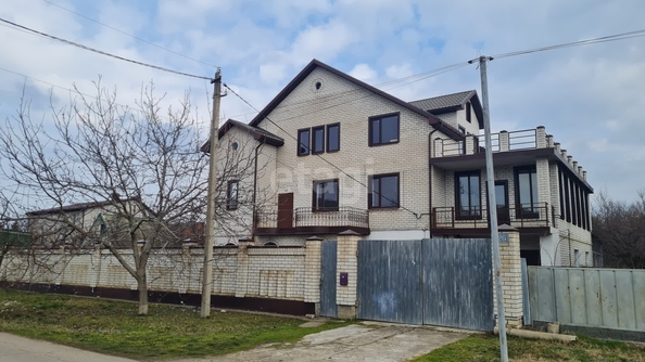 
   Продам дом, 424 м², Тимашевск

. Фото 1.