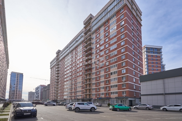 
   Продам 1-комнатную, 37.7 м², Западный Обход ул, 39/2  6

. Фото 17.