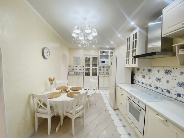 
   Продам 4-комнатную, 95.7 м², Ангарская ул, 2/6

. Фото 3.