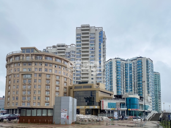 
   Продам 2-комнатную, 84.7 м², Кубанская Набережная ул, 37

. Фото 10.