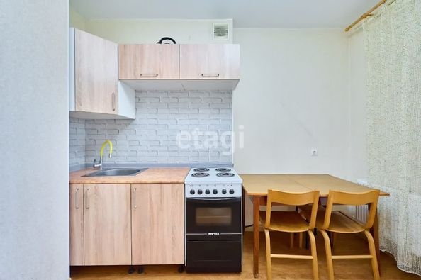 
   Продам 1-комнатную, 36.2 м², Московская ул, 118/1

. Фото 2.