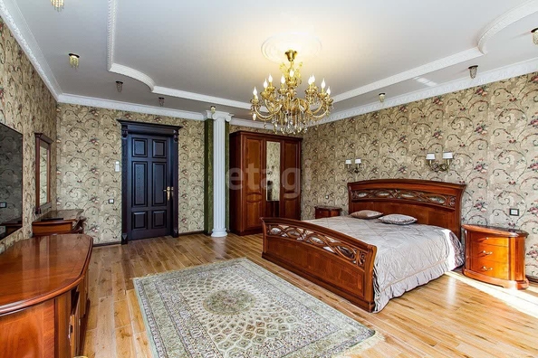 
   Продам 3-комнатную, 270 м², Баварская ул, 8

. Фото 17.