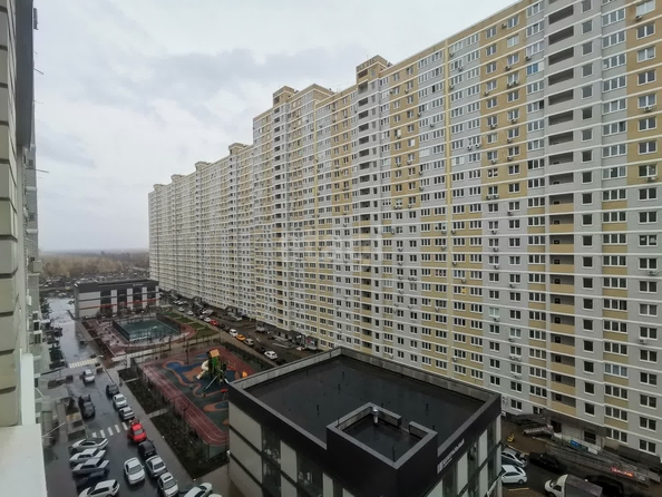 
   Продам 1-комнатную, 35 м², Заполярная ул, 39/10

. Фото 8.