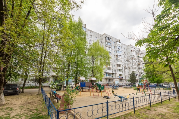 
   Продам 4-комнатную, 78.5 м², Симферопольская ул, 18

. Фото 24.