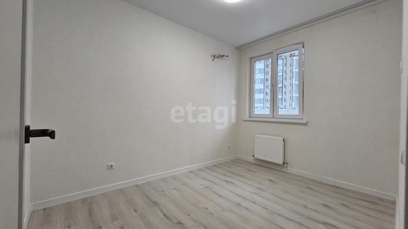 
   Продам 1-комнатную, 37.6 м², Адмиралтейский б-р, 3/2

. Фото 5.