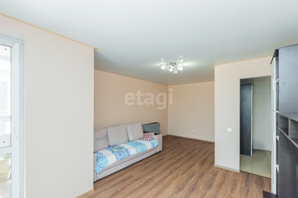 
   Продам 1-комнатную, 38.4 м², Античная ул, 1

. Фото 2.