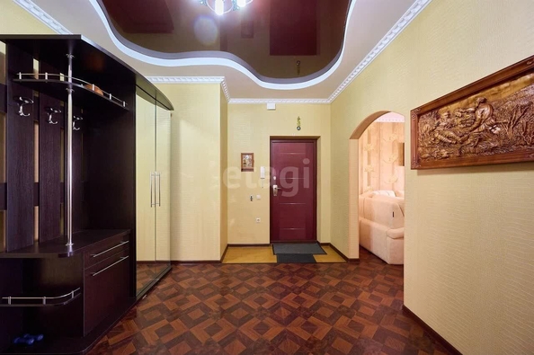 
   Продам 2-комнатную, 74.6 м², Кожевенная ул, 42/1

. Фото 9.