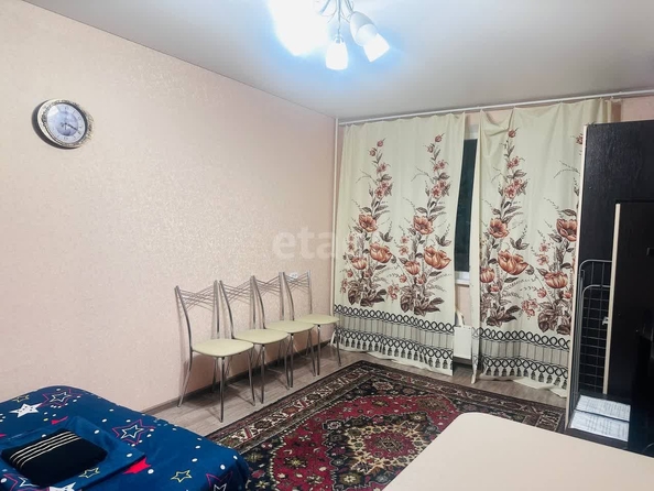 
   Продам 2-комнатную, 48 м², Уральская ул, 200

. Фото 2.