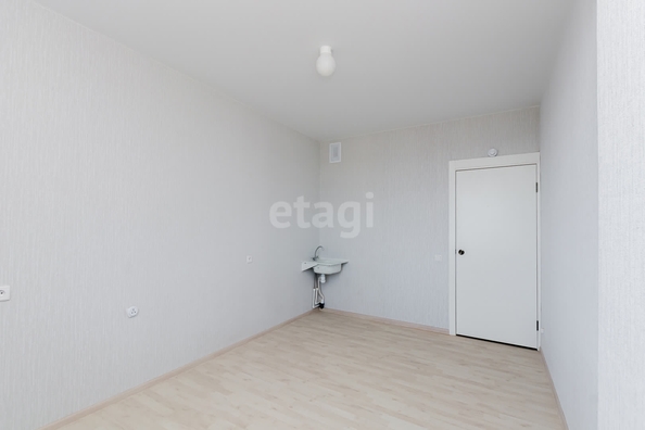 
   Продам 1-комнатную, 35.4 м², Дубравная ул, 1

. Фото 3.