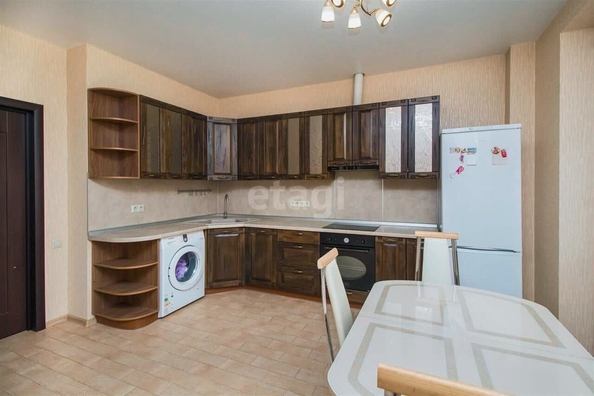 
   Продам 2-комнатную, 65.1 м², Казбекская ул, 12

. Фото 1.