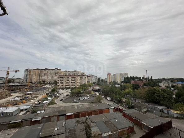 
   Продам студию, 32.9 м², Новороссийская ул, 90/2  2

. Фото 11.