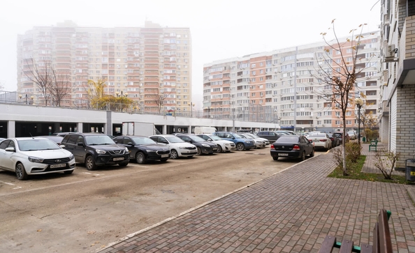 
   Продам 1-комнатную, 41 м², Командорская ул, 1/2

. Фото 23.