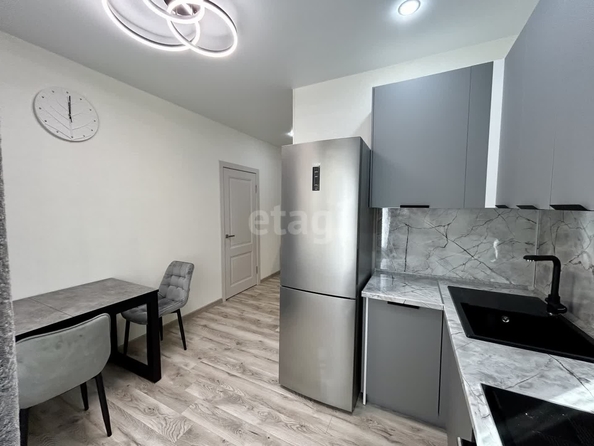 
   Продам 1-комнатную, 34 м², Питерская ул, 40/3

. Фото 2.