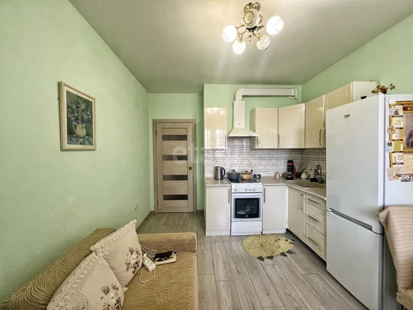 
   Продам 1-комнатную, 31 м², Командорская ул, 5/1

. Фото 2.