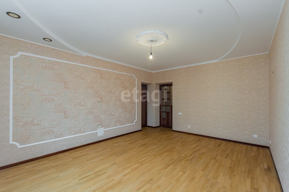 
   Продам 3-комнатную, 105.16 м², Восточно-Кругликовская ул, 58

. Фото 9.