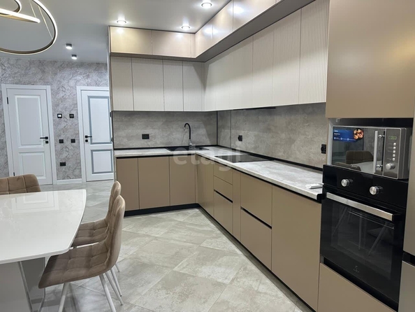 
   Продам 1-комнатную, 50 м², Конгрессная ул, 33/1

. Фото 16.