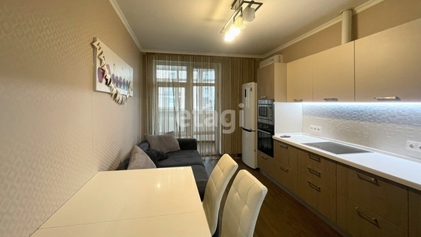 
   Продам 1-комнатную, 51.3 м², Клары Лучко б-р, 14/2

. Фото 6.