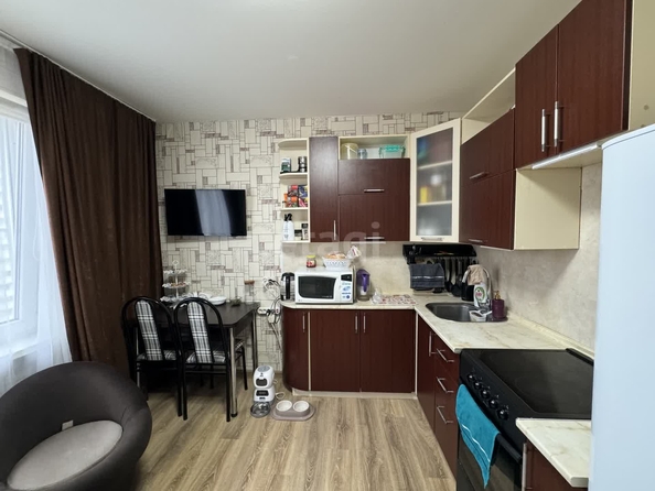 
   Продам 1-комнатную, 38 м², Зиповская ул, 41

. Фото 2.