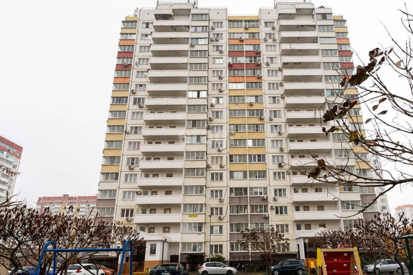 
   Продам 1-комнатную, 43.3 м², Черкасская ул, 137

. Фото 21.