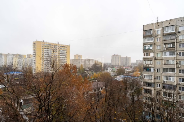 
   Продам 1-комнатную, 33 м², Уральская ул, 148

. Фото 22.