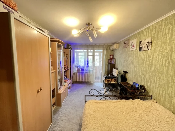 
   Продам 4-комнатную, 88 м², Уральская ул, 200

. Фото 2.