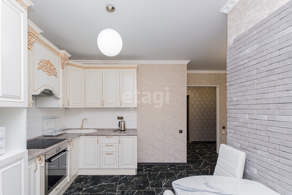 
  Сдам в аренду 2-комнатную квартиру, 56 м², Краснодар

. Фото 2.