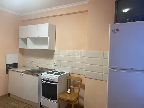 
  Сдам в аренду 1-комнатную квартиру, 40 м², Краснодар

. Фото 2.