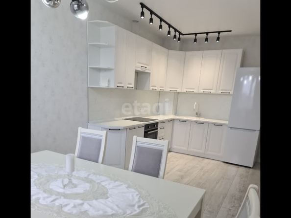 
  Сдам в аренду 2-комнатную квартиру, 65 м², Краснодар

. Фото 2.