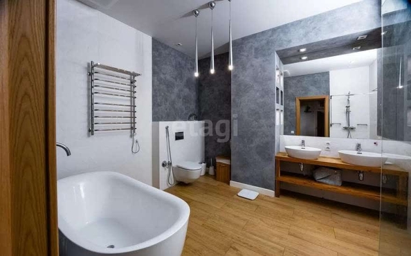 
  Сдам в аренду 3-комнатную квартиру, 134 м², Краснодар

. Фото 9.