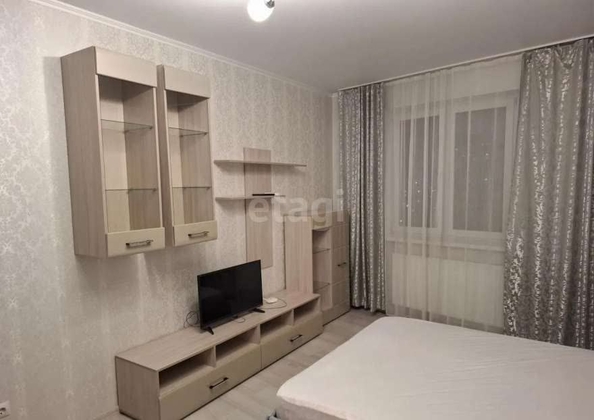 
  Сдам в аренду 1-комнатную квартиру, 43 м², Краснодар

. Фото 1.