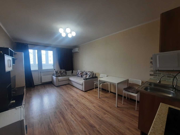 
   Продам студию, 27 м², Адмирала Пустошкина ул, 10

. Фото 3.