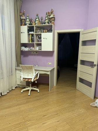 
   Продам 2-комнатную, 80 м², Зеленая ул, 18/3

. Фото 2.