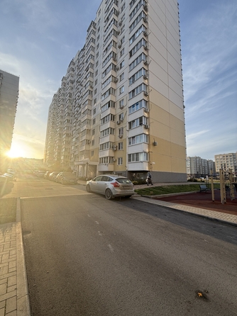 
   Продам студию, 30 м², Адмирала Пустошкина ул, 10

. Фото 4.