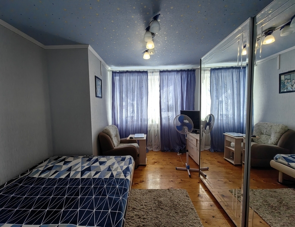 
   Продам 2-комнатную, 56 м², Родниковая ул, 2/1

. Фото 5.