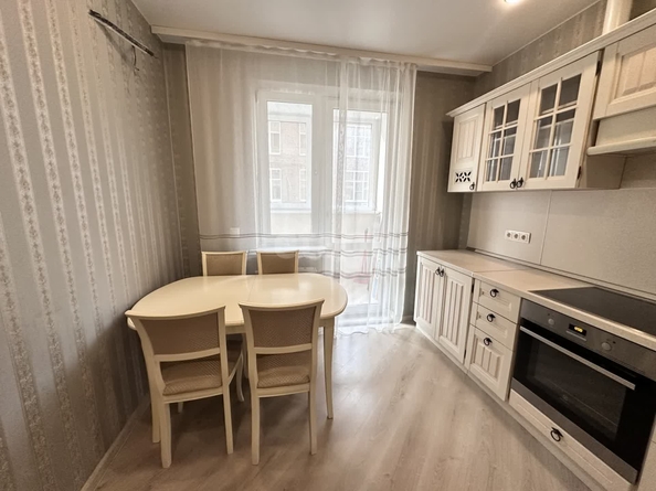 
   Продам 1-комнатную, 37.4 м², Таманская ул, 153/2

. Фото 3.