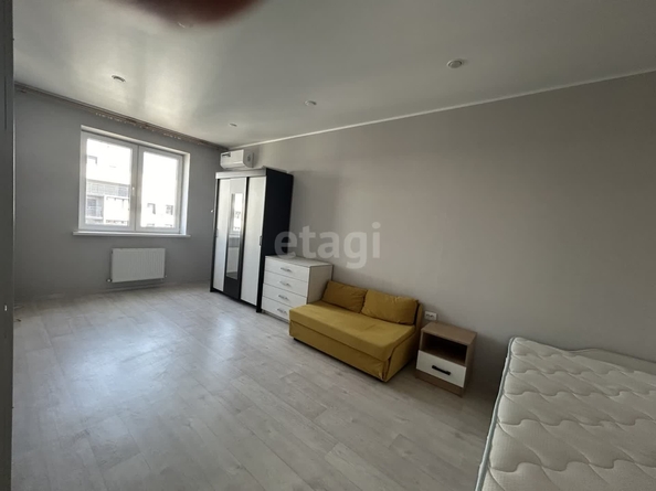 
  Сдам в аренду 2-комнатную квартиру, 50 м², Краснодар

. Фото 12.