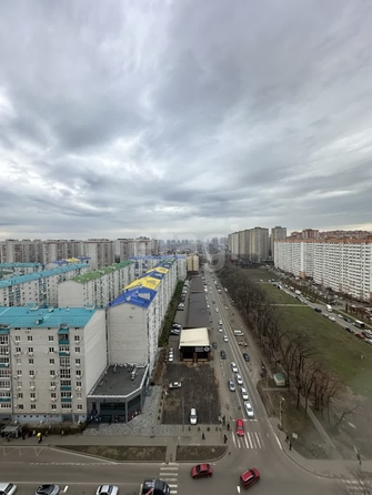 
   Продам 2-комнатную, 56 м², Черкасская ул, 58/2

. Фото 13.