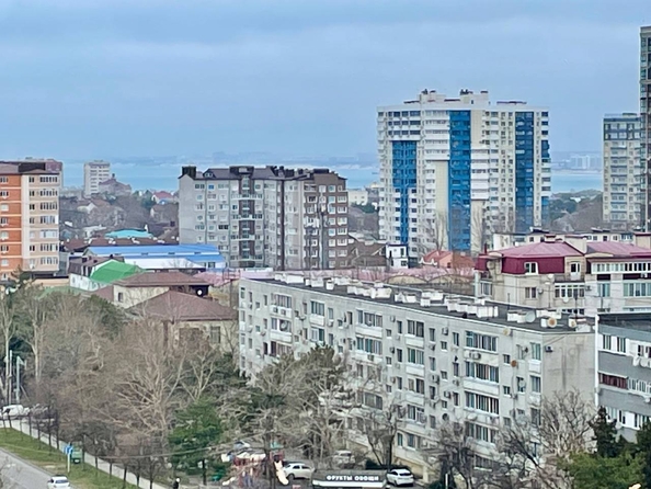 
   Продам 1-комнатную, 47 м², Ленина ул, 136

. Фото 24.