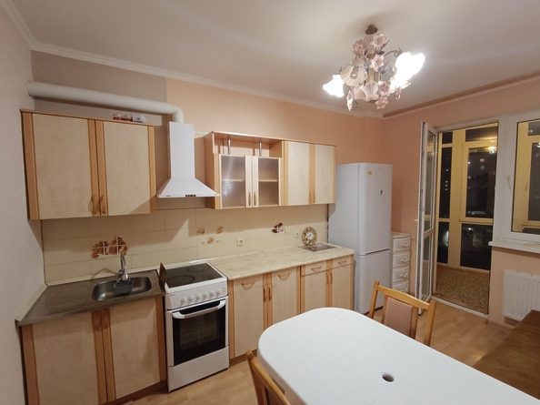 
   Продам 1-комнатную, 50 м², Промышленная ул, 9

. Фото 19.