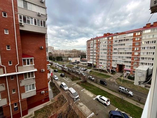 
   Продам 1-комнатную, 63 м², Омелькова ул, 20к6

. Фото 22.