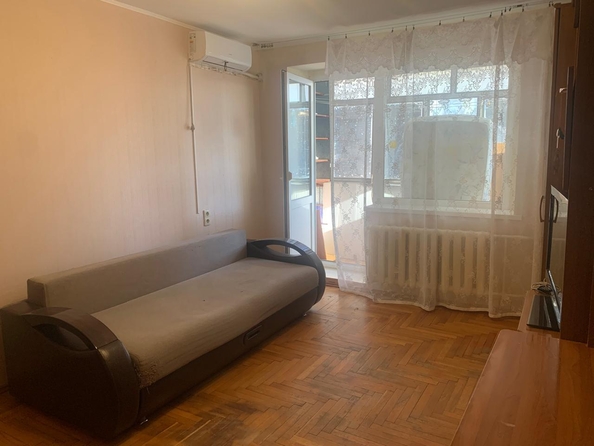 
   Продам 1-комнатную, 32 м², Стахановская ул, 9

. Фото 1.