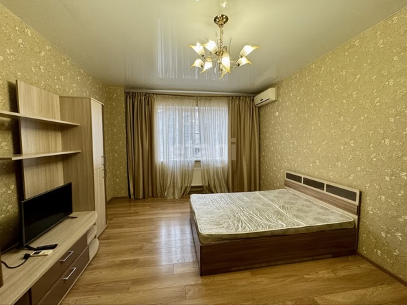 
   Продам 1-комнатную, 47.6 м², Зиповская ул, 3/3

. Фото 3.