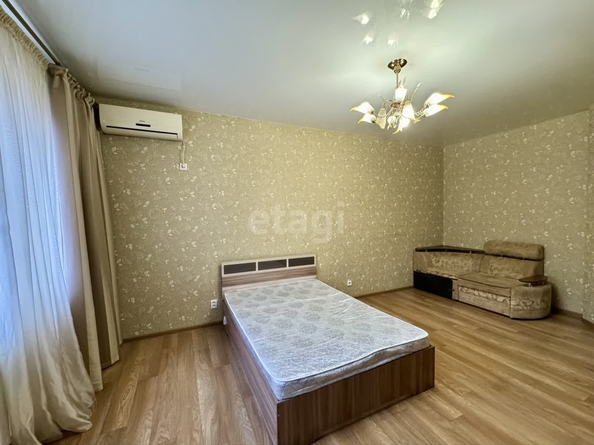 
   Продам 1-комнатную, 47.6 м², Зиповская ул, 3/3

. Фото 4.