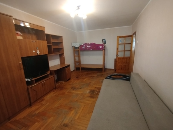 
   Продам 1-комнатную, 32 м², Стахановская ул, 9

. Фото 2.