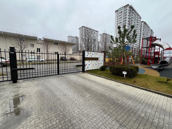 
   Продам 1-комнатную, 45 м², Анапское ш, 18к3

. Фото 22.